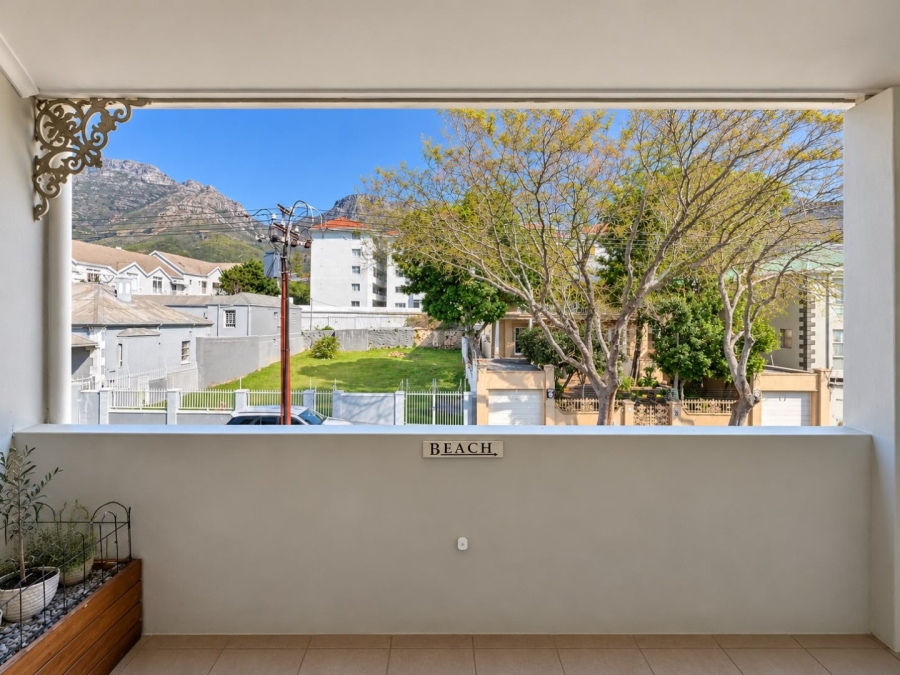 2 Bedroom Property for Sale in Oranjezicht Western Cape